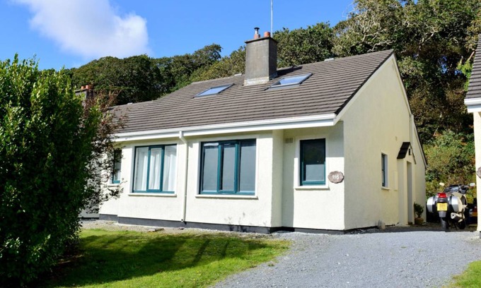 Clifden Cottage | 85 m² Cabin ∙ 2 bedrooms ∙ 4 guests