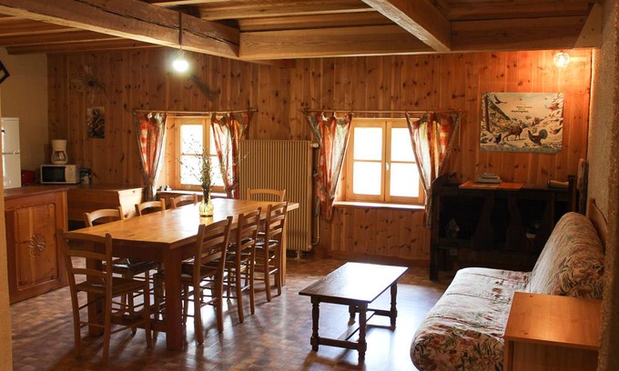 Saint-Paul-sur-Ubaye House | 85 m² Gîte ∙ 2 bedrooms ∙ 6 guests