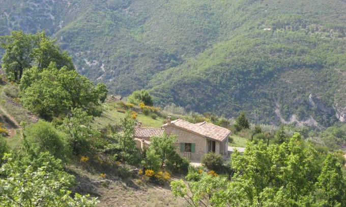 Villeperdrix House | 85 m² Gîte ∙ 3 bedrooms ∙ 6 guests