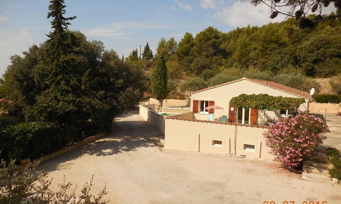 Le Barroux House | 85 m² House ∙ 3 bedrooms ∙ 8 guests
