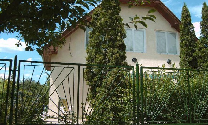 Gardony House | 85 m² House ∙ 3 bedrooms ∙ 6 guests