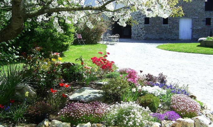 Cavigny House | 86 m² House ∙ 2 bedrooms ∙ 5 guests