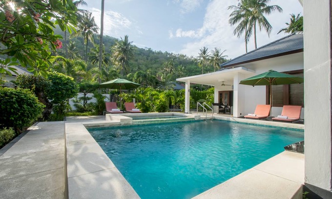 Senggigi Villa | 86 m² Villa ∙ 2 bedrooms ∙ 4 guests