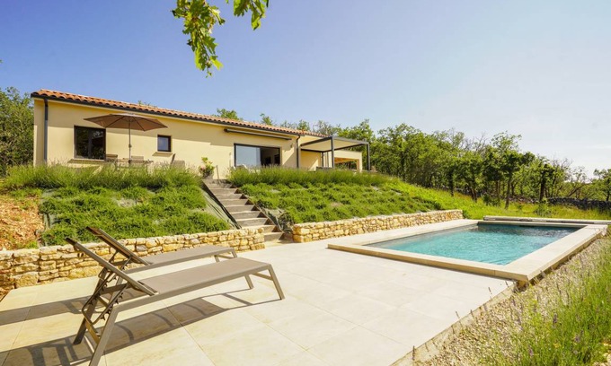 Vers House | 87 m² House ∙ 3 bedrooms ∙ 6 guests