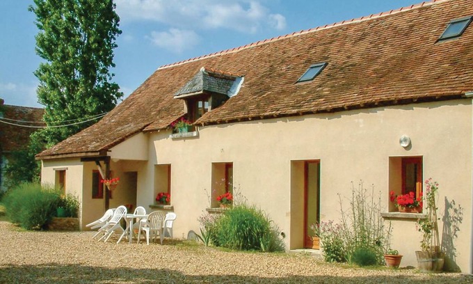 Noyant-Villages House | 87 m² House ∙ 3 bedrooms ∙ 6 guests