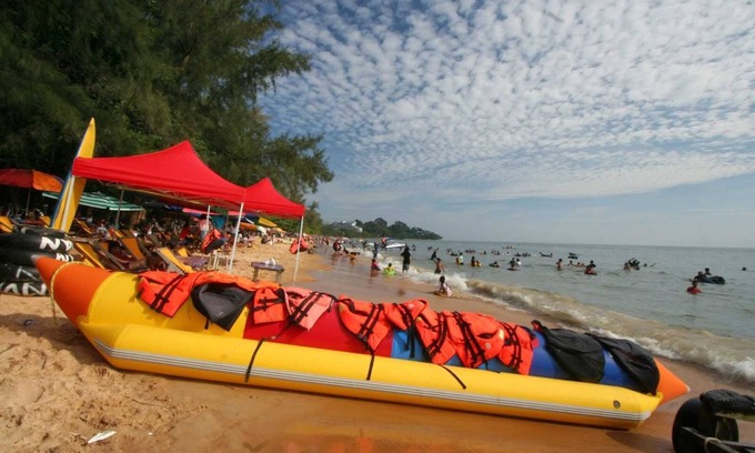 Tanjung Tanah Merah Condo | 9-11 pax 3R2B Teluk Kemang P. Dickson Condo