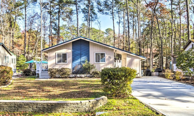 Ocean Pines House | 9 Mi to Ocean City Beaches: Retreat w/Patio