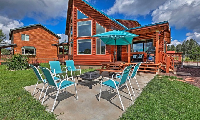 Pinetop Cabin | 9 Mi to Rainbow Lake: Mtn Getaway w/BBQ!