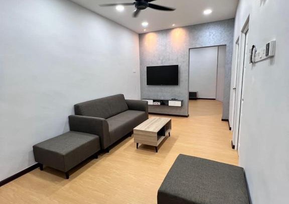 Muar District House | [9 TO 11 PAX] MUAR JERAM - BRIGHT INN HOMESTAY