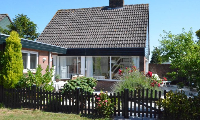 Municipality of Noordwijk Apartment | 90 m² Apartment ∙ 3 bedrooms ∙ 6 guests