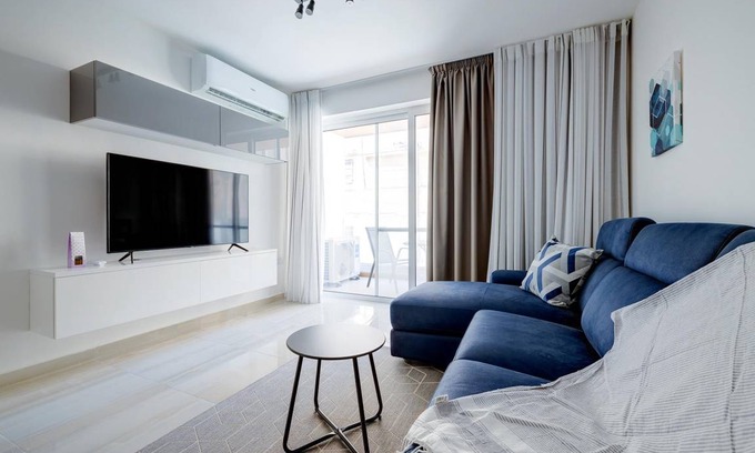 Ta' Xbiex Apartment | 90 m² Apartment ∙ 2 bedrooms ∙ 4 guests