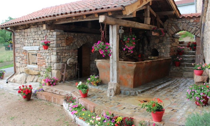 Chirassimont Cottage | 90 m² Cabin ∙ 1 bedroom ∙ 4 guests