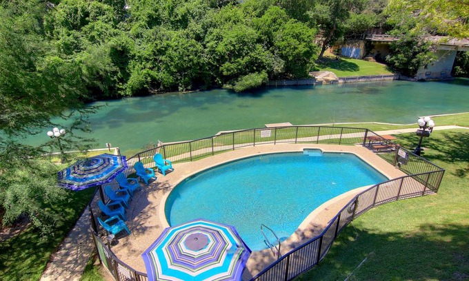 New Braunfels Condo | 90 m² Condo ∙ 2 bedrooms ∙ 6 guests