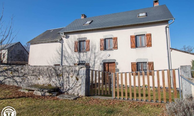 Vervialle House | 90 m² Gîte ∙ 3 bedrooms ∙ 6 guests