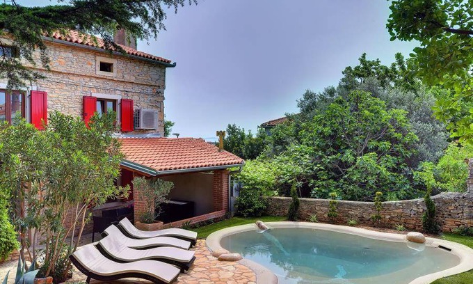 Liznjan House | 90 m² House ∙ 2 bedrooms ∙ 5 guests