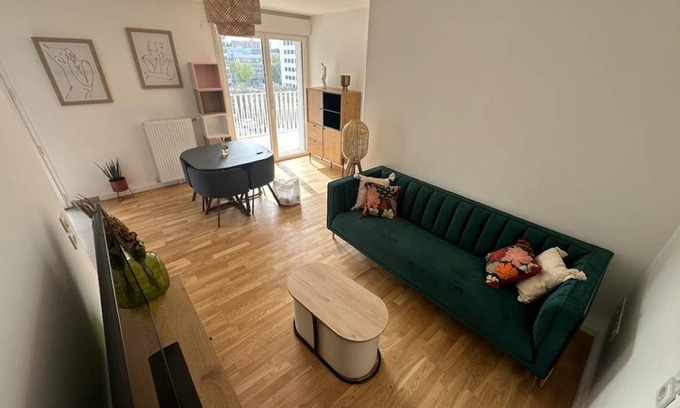 Asnieres-sur-Seine Resort | 90 m² Private room ∙ 1 bedroom ∙ 4 guests