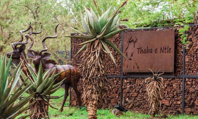 Thabazimbi Resort | 900 m² Resort ∙ 6 bedrooms ∙ 14 guests