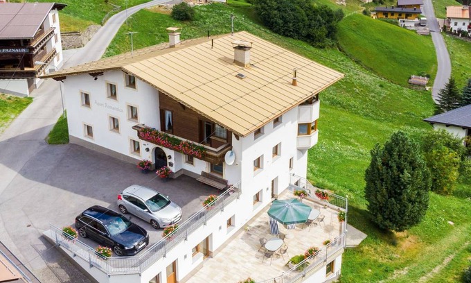 Kappl Apartment | 92 m² Apartment ∙ 2 bedrooms ∙ 5 guests
