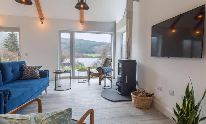 Balnain House | 92 m² House ∙ 2 bedrooms ∙ 4 guests