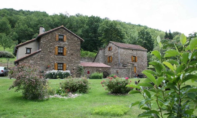 Serenac House | 93 m² Gîte ∙ 3 bedrooms ∙ 6 guests