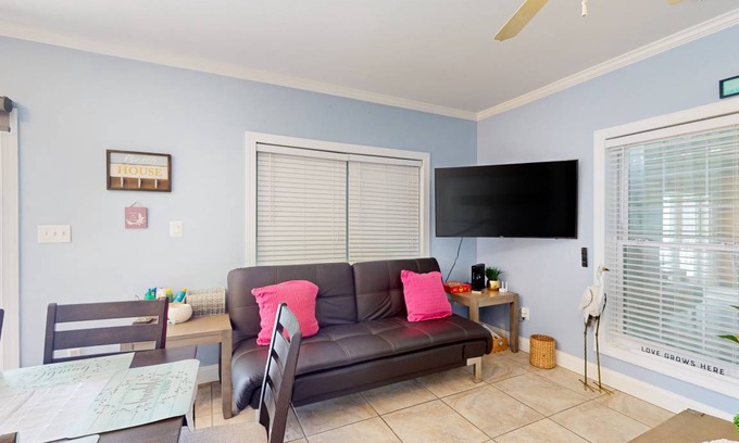 Bay Point House | 94 m² House ∙ 3 bedrooms ∙ 6 guests