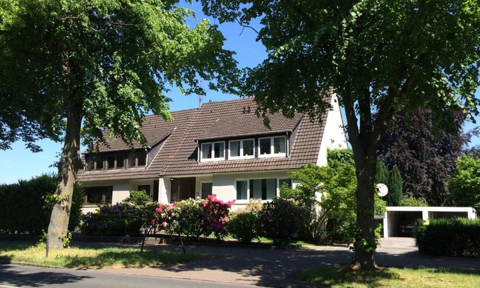 Habenhausen Apartment | 95 m² Apartment ∙ 2 bedrooms ∙ 5 guests
