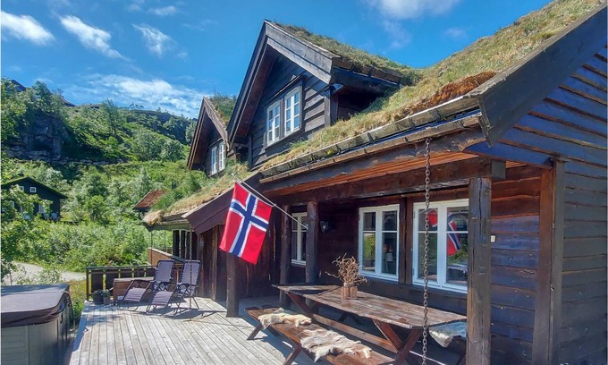 Ljosland House | 96 m² Maisonette ∙ 3 bedrooms ∙ 6 guests