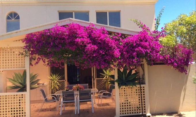 Aldinga Beach House | 999 m² House ∙ 3 bedrooms ∙ 8 guests