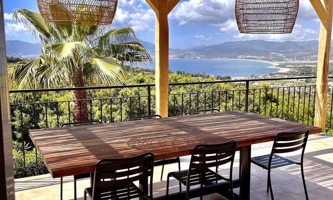 Grosseto-Prugna House | A 3 min de Porticcio, Maison de Vacances vue mer au Cœur du Maquis