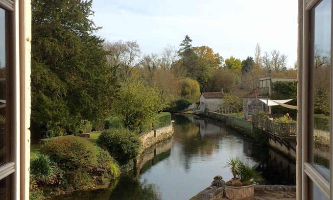 Mansle House | A 4 * loft in an old mill, overlooking the Charente and its countryside