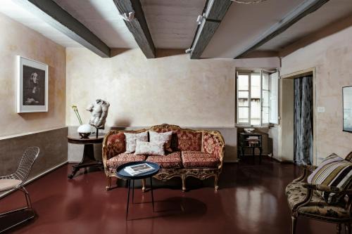 Valletta Apartment | A 400-year-old designer apartment in Valletta