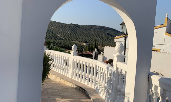 Urbanizacion Montesol Villa | A beautiful rural retreat set in the olive groves of Monte Sol