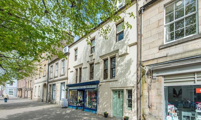 St. Andrews House | A beautifully renovated historic townhouse the sleeps 10 guests in 6 bedrooms