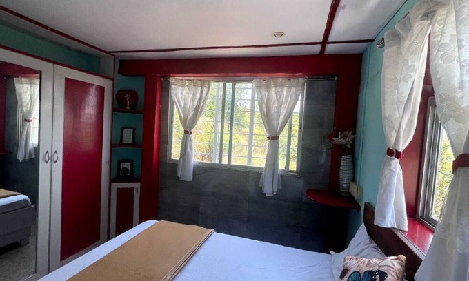 Mahabaleshwar Villa | A boutique homestay with private access to the tableland.