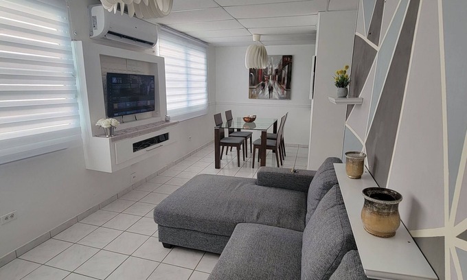 Cienaga Baja House | A/C, Smart TV, Centric Quiet/Safe, 20 from Airport