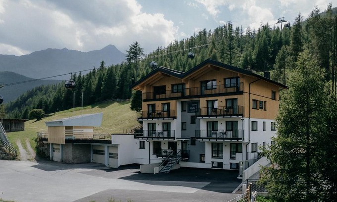 Soelden Apartment | A CASA Amethyst