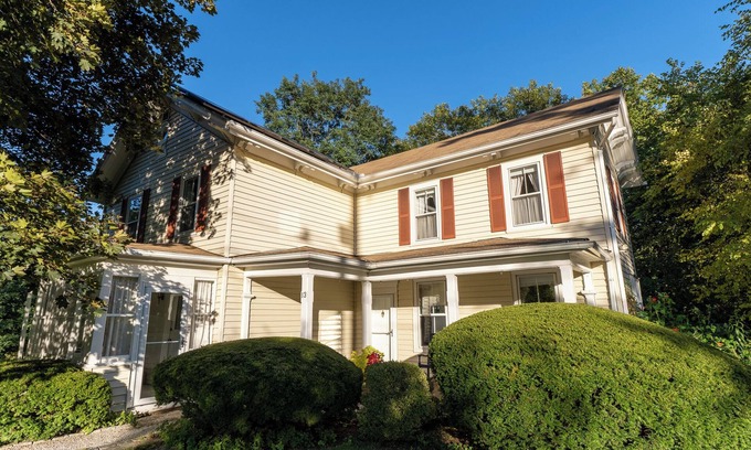 Glendale House | A Charming Mid 1800's Stockbridge Farmhouse.