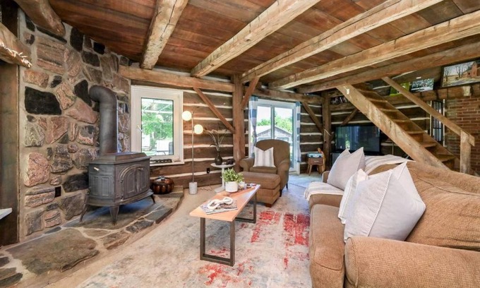 Mono House | A charming, rustic 150 year old Carriage House