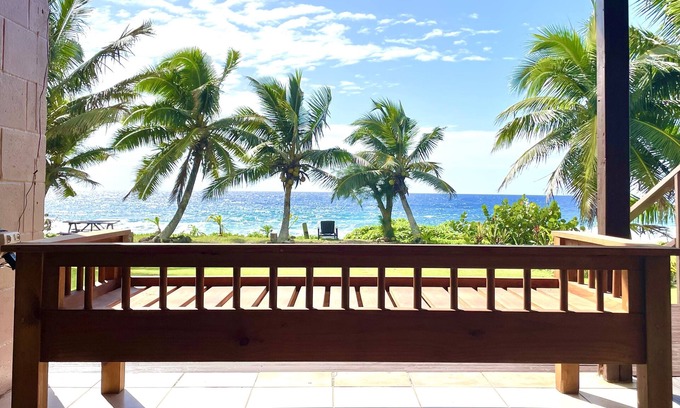 Kiikii Tapere House | A comfortable family home with sea & mountain views at your fingertips