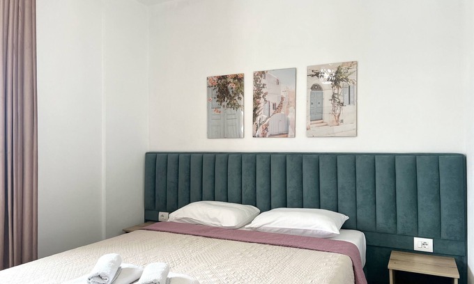 Ksamil Apartment | A comfortable home-away-from-home experience, close to everything.