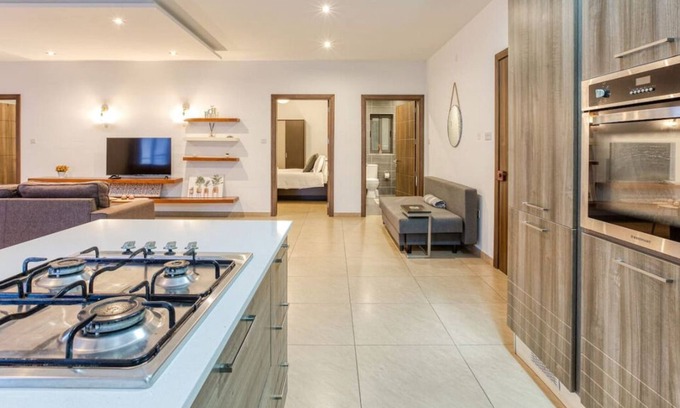 Kalkara Apartment | A comfy 2BR home with Balcony Views in Kalkara