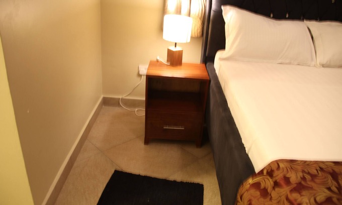 Mlingotini Apartment | A cosy space, less than ten minutes' walk to the beach. We are family friendly.