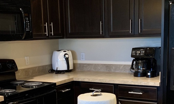 Umstead Apartment | A cozy and inviting home away from home 4 miles to RDU 336-707-7146 contact me