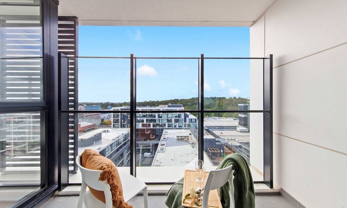 Abbotsford Apartment | A Cozy & Plush 2BR Apt Next to The Yarra River
