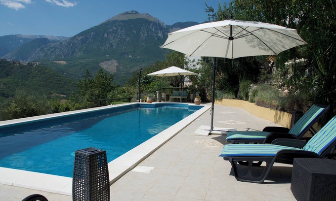 Palombaro Villa | A detached holiday hideaway for 2 with private 12m x 4m pool & stunning views.