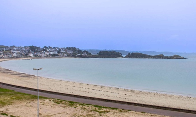 Erquy Apartment | A Erquy, en Bordure de la Plage du Centre, Face au Port de Pêche
