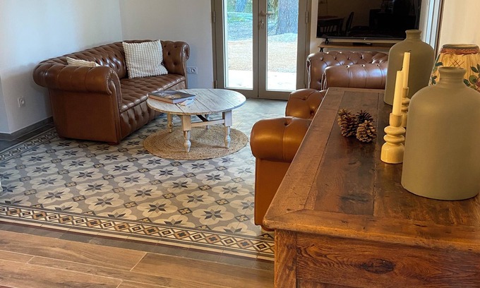 Saint-Mitre-les-Remparts Villa | A FAMILY HOME IN PROVENCE: LA BONNE AVENTURE