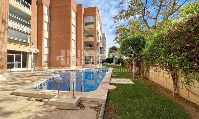 Cambrils Apartment | A few metres from the beach, swimming pool and parking