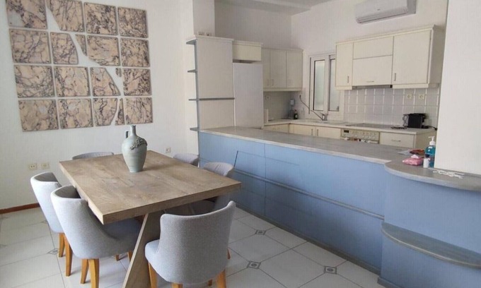 Nafpaktos Apartment | A few steps from Gribovo beach and a 2-minute walk from Psani beach. n
