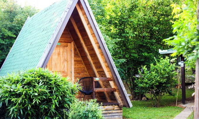 Seliste House | A-Frame Glamping Lana Haus,-with shared bathrooms, Plitvice lakes
